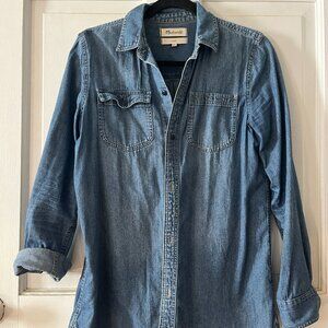 Madewell Denim Button-Down Chambray Shirt, Classic Fit - Size M